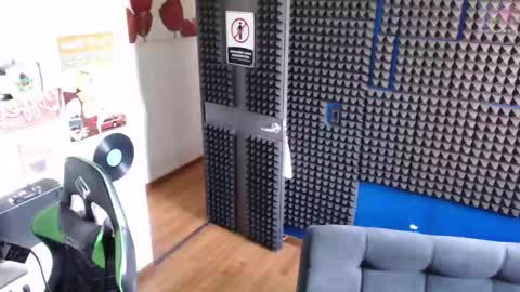 Call me Angel please online show from 12/15/25, 04:44