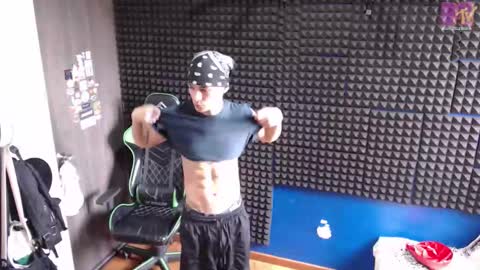 Snapshot of mr_lollipop77 chatting on 02/20/26, 08:20 Call me Angel please online show from 02/20/26, 08:20