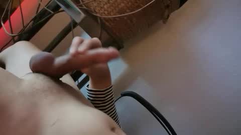 mr_longnight online show from 10/13/25, 06:41