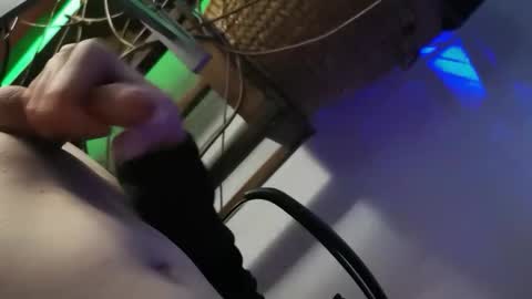 mr_longnight online show from 10/26/25, 05:13