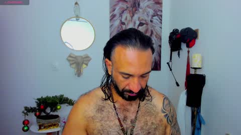 mr_maik22 online show from 12/28/24, 10:03