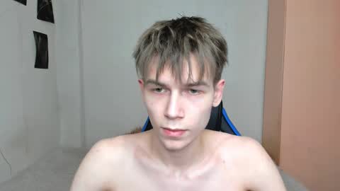 Snapshot of mr_makentoshi chatting on 02/22/25, 12:16 Makentoshi online show from 02/22/25, 12:16