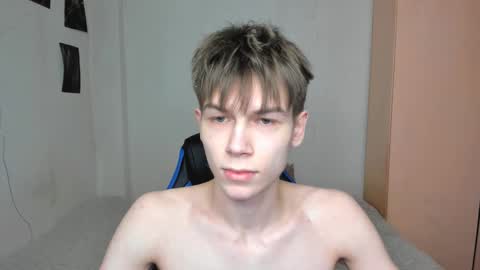 Snapshot of mr_makentoshi chatting on 02/26/25, 02:36 Makentoshi online show from 02/26/25, 02:36