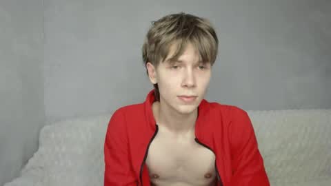 Snapshot of mr_makentoshi chatting on 05/04/26, 10:06 Makentoshi online show from 05/04/26, 10:06