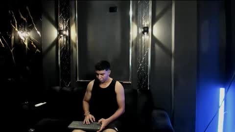 mr_maximo online show from 09/15/25, 05:07