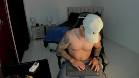 mr_maximo online show from 05/26/26, 05:25