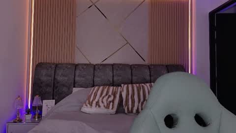 Snapshot of mr_mikee_ chatting on 06/26/26, 03:11 MIKEE online show from 06/26/26, 03:11