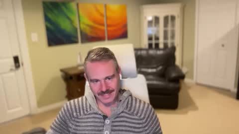 mr_r3 online show from 12/23/25, 03:04