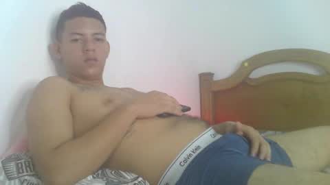 mr_sharkmaster777 online show from 01/12/25, 05:33