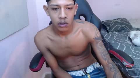 mr_stiven_ online show from 01/02/25, 12:45