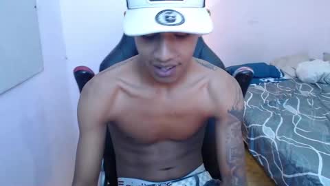 mr_stiven_ online show from 01/04/25, 12:59
