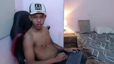 mr_stiven_ online show from 01/07/25, 07:10