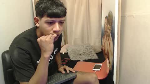 mr_stiven_ online show from 11/16/25, 02:17