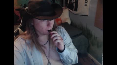 mr_strawberry online show from 12/21/25, 11:28