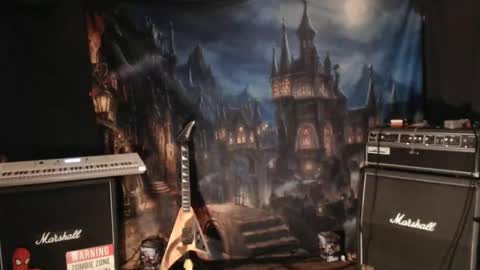 Snapshot of mr_walters chatting on 11/26/25, 11:44 ZombieGhost online show from 11/26/25, 11:44