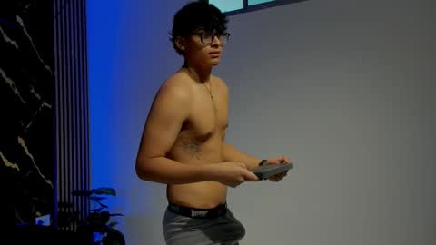 Snapshot of mr_yisuz chatting on 03/03/26, 07:09 yisuz online show from 03/03/26, 07:09