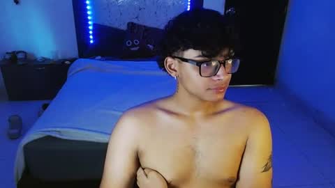 Snapshot of mr_yisuz chatting on 06/19/26, 11:36 yisuz online show from 06/19/26, 11:36