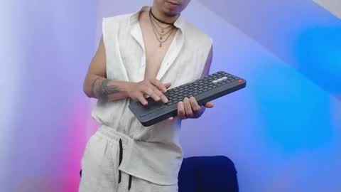 Alpha LATINO online show from 04/18/26, 05:11