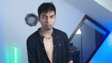 Alpha LATINO online show from 05/01/26, 07:02