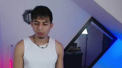 Alpha LATINO online show from 05/02/26, 04:39