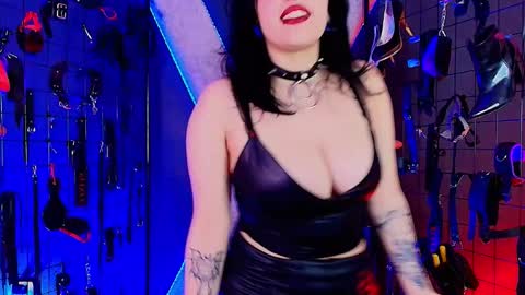 mranii_queen_bdsm_ online show from 01/06/26, 03:43