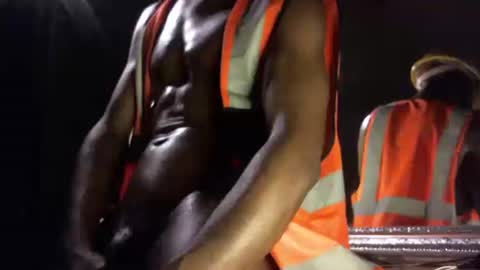 Snapshot of mrbigdiq chatting on 02/19/25, 07:39 MrBigDiQ1 online show from 02/19/25, 07:39