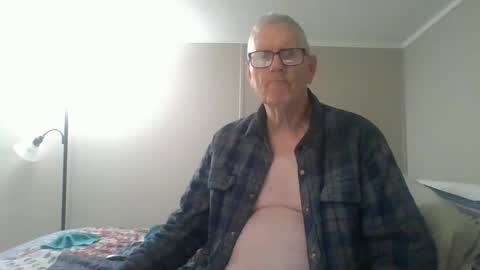 mrbill55 online show from 02/09/25, 04:07