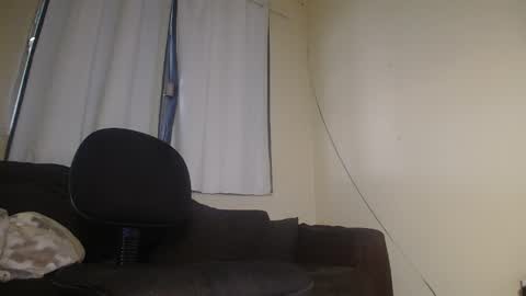 Snapshot of mrbrown_strong chatting on 05/22/26, 11:49 mr brown online show from 05/22/26, 11:49