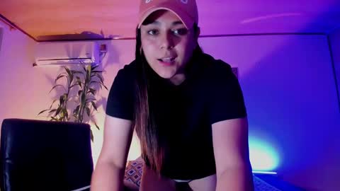 Laura online show from 12/19/24, 03:18