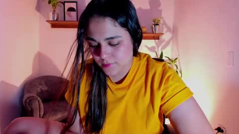 Laura online show from 02/18/25, 08:16