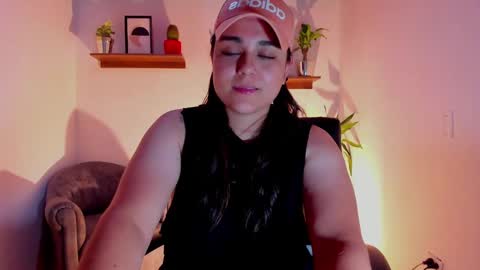 Laura online show from 02/20/25, 07:23