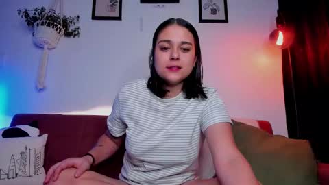 Laura online show from 11/10/25, 10:42