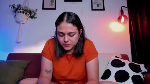 Laura online show from 11/20/25, 11:15