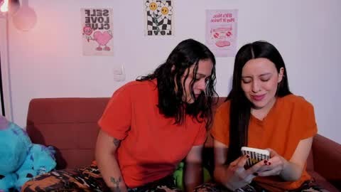 Laura online show from 03/27/26, 02:17