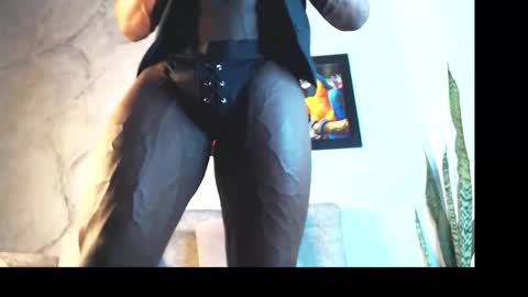 Snapshot of mrbyronstallion chatting on 09/20/25, 03:07 byron online show from 09/20/25, 03:07