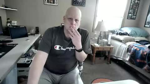 MrClean55 online show from 12/17/25, 05:08