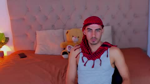 mr disan online show from 11/18/25, 01:11