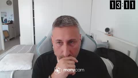 mrdr000 online show from 04/16/26, 11:11