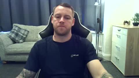 mrengland86566 online show from 02/24/26, 09:18