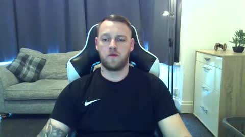 mrengland86566 online show from 03/07/26, 09:50