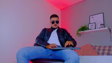 Mr Fox online show from 01/14/26, 07:41