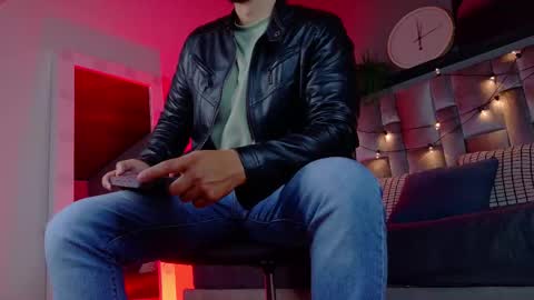 Snapshot of mrfox__ chatting on 02/16/26, 07:21 Mr Fox online show from 02/16/26, 07:21