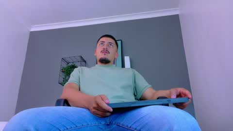 Snapshot of mrfox__ chatting on 05/21/26, 07:54 Mr Fox online show from 05/21/26, 07:54