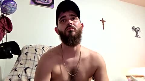 Snapshot of mrhandsome092 chatting on 10/27/25, 11:41 mrhandsome092 online show from 10/27/25, 11:41