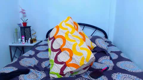 mrladybunnycock online show from 12/18/25, 12:49