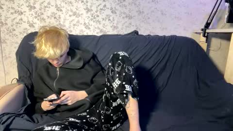 mr leo online show from 01/07/25, 08:31