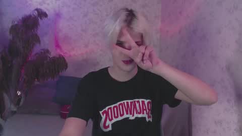 mr leo online show from 03/04/25, 07:11