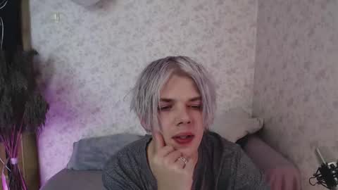 mr leo online show from 03/11/25, 10:07