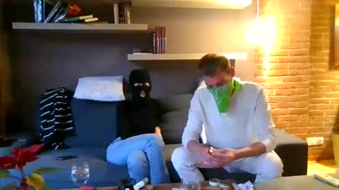 Snapshot of mrlong23cm chatting on 12/24/24, 04:51 Mr Long online show from 12/24/24, 04:51