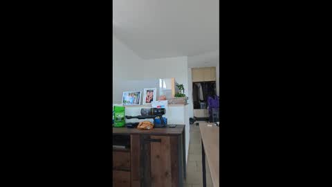 Snapshot of mrlongplay835366 chatting on 03/02/26, 01:18 mrlongplay835366 online show from 03/02/26, 01:18